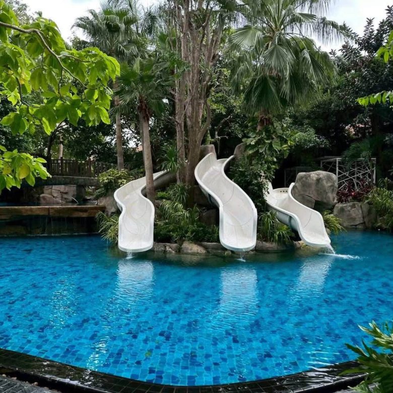 Convenient Transportation Condo 1 Bed, 1 Bath 36 SQM. @ The Riviera Wongamat Beach