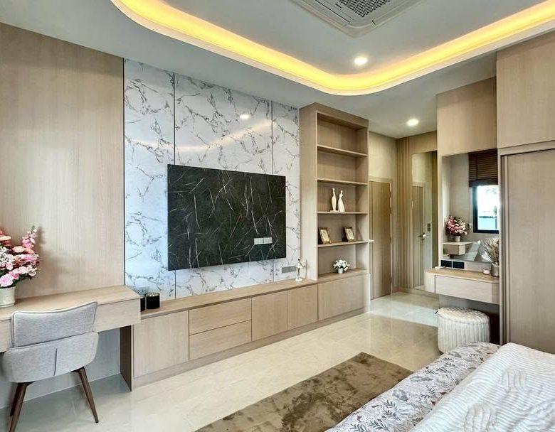 Stunning Pool Villa 4 Bed, 5 Bath 112 SQW. @ Huai Yai
