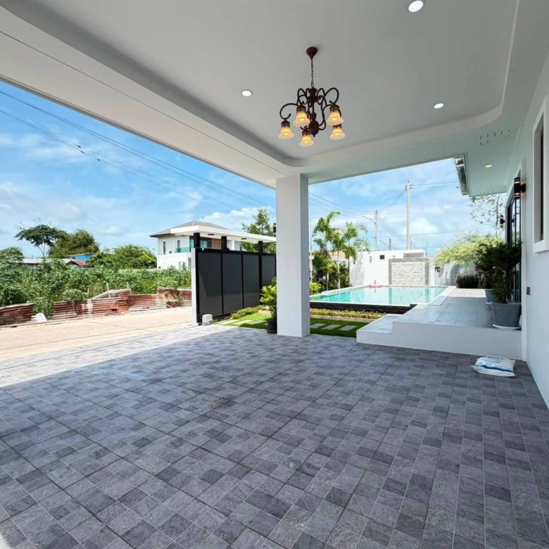 Stunning Pool Villa 4 Bed, 5 Bath 112 SQW. @ Huai Yai