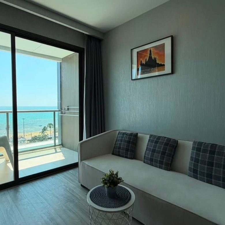Premium Condo 1 Bed, 1 Bath 43.56 SQM. @ Aeras Condo