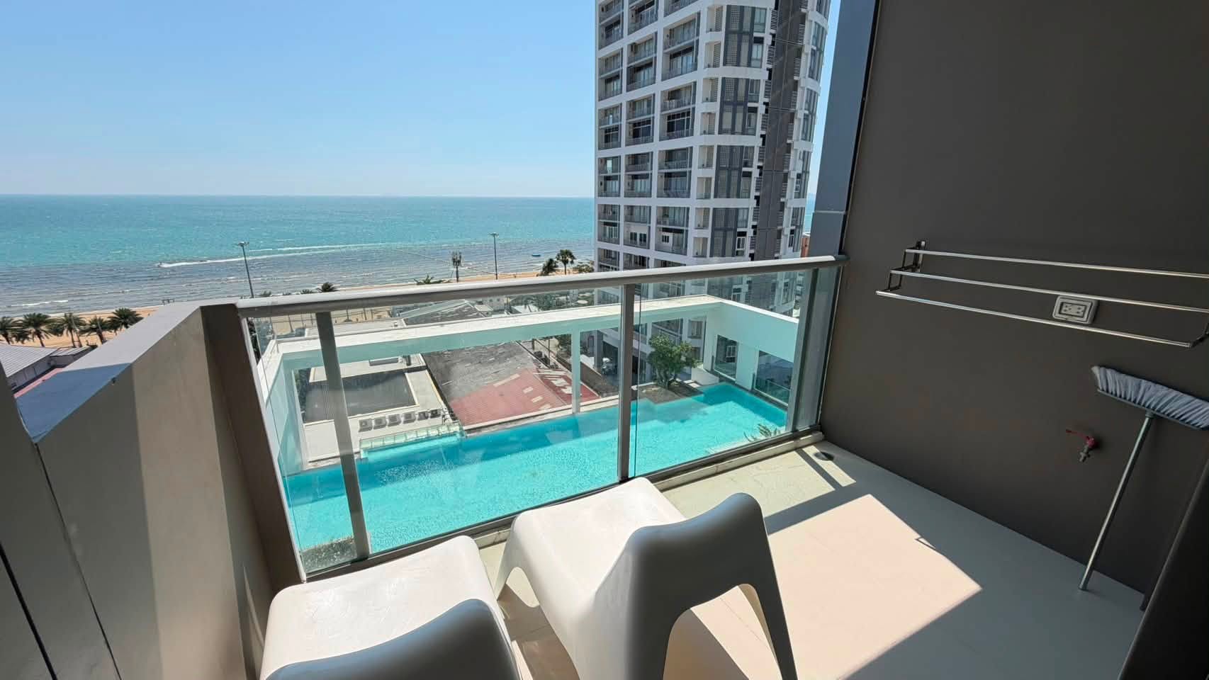Premium Condo 1 Bed, 1 Bath 43.56 SQM. @ Aeras Condo