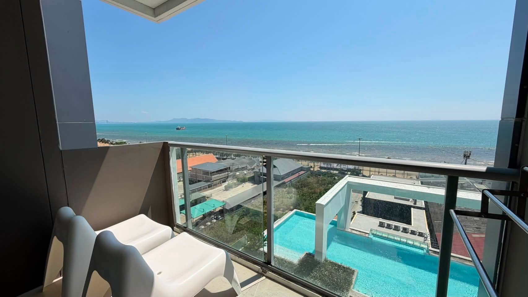 Premium Condo 1 Bed, 1 Bath 43.56 SQM. @ Aeras Condo