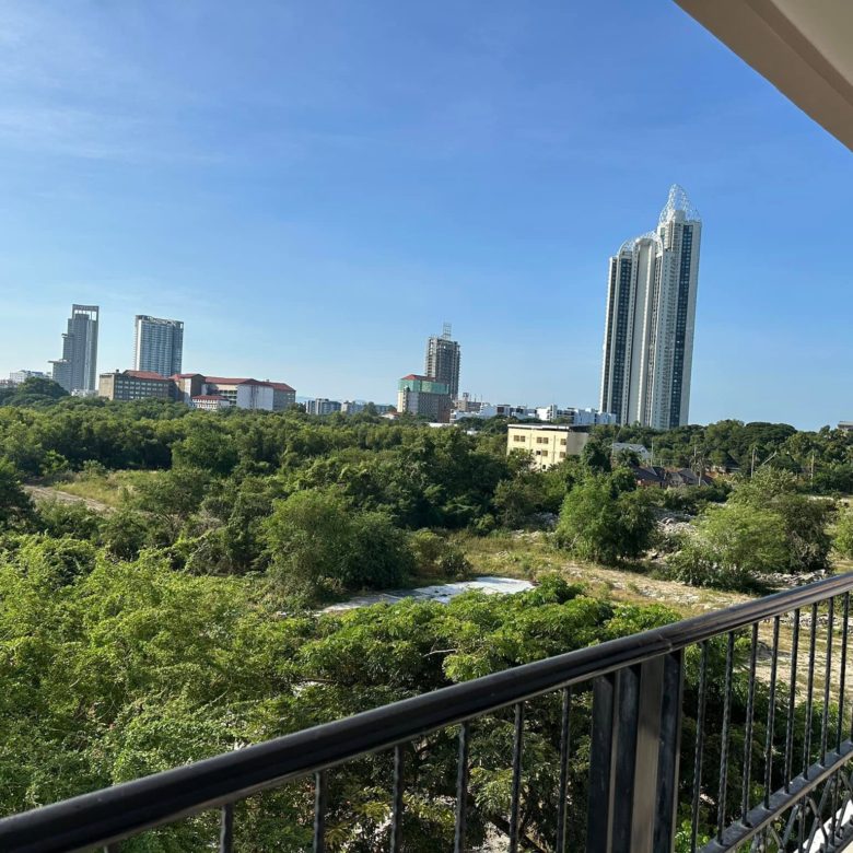 Great Option Condo 2 Bed, 2 Bath 69.81 SQM. @ Espana Condo Resort Pattaya