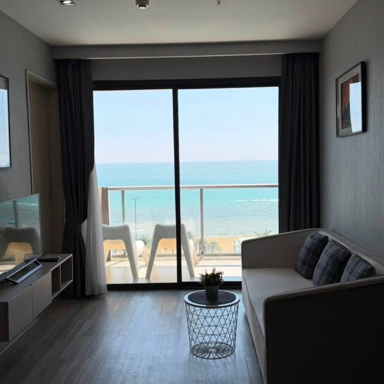 Premium Condo 1 Bed, 1 Bath 43.56 SQM. @ Aeras Condo