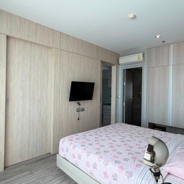 Premium Condo 1 Bed, 1 Bath 43.56 SQM. @ Aeras Condo