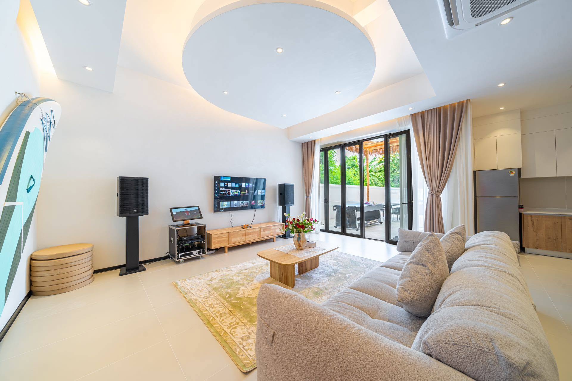 A Spacious Pool Villa 4 Bed, 5 Bath 105 SQW. @ Jomtien Area