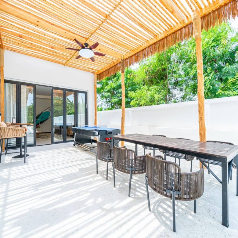 A Spacious Pool Villa 4 Bed, 5 Bath 105 SQW. @ Jomtien Area