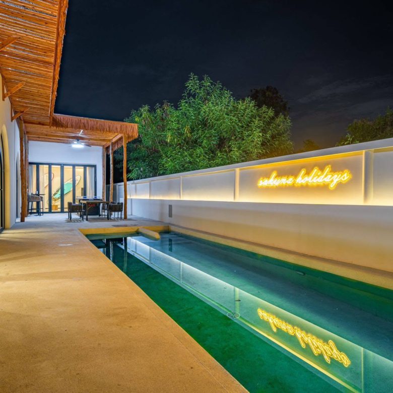 A Spacious Pool Villa 4 Bed, 5 Bath 105 SQW. @ Jomtien Area