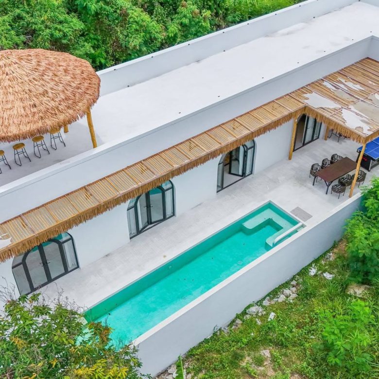 A Spacious Pool Villa 4 Bed, 5 Bath 105 SQW. @ Jomtien Area