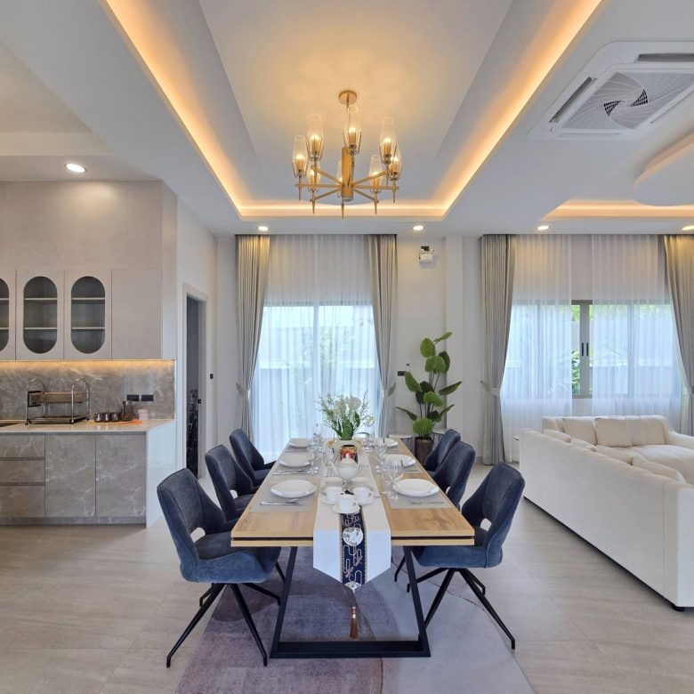 Luxury Pool Villa 4 Bed, 4 Bath 130 SQW. @ Soi Pornprapha Nimit 19