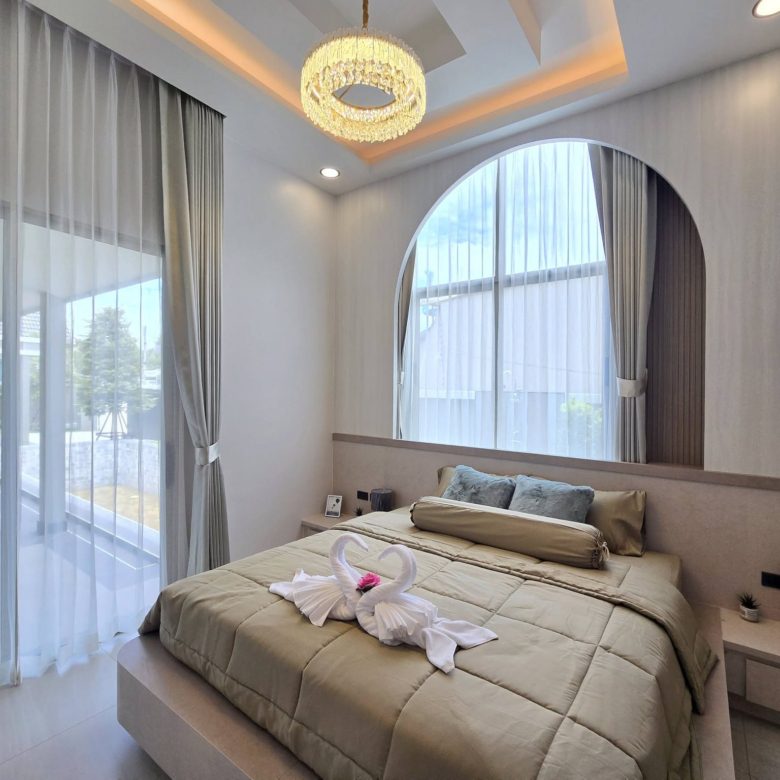 Luxury Pool Villa 4 Bed, 4 Bath 130 SQW. @ Soi Pornprapha Nimit 19