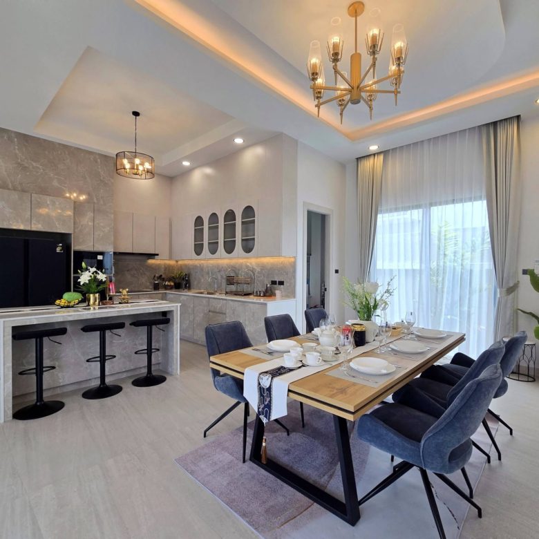 Luxury Pool Villa 4 Bed, 4 Bath 130 SQW. @ Soi Pornprapha Nimit 19