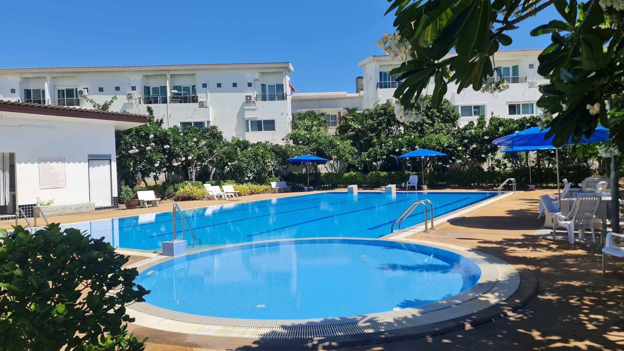 Nice home in a top location  3 Bed, 3 Bath 56 SQW.@ Bann Ekmongkol 8