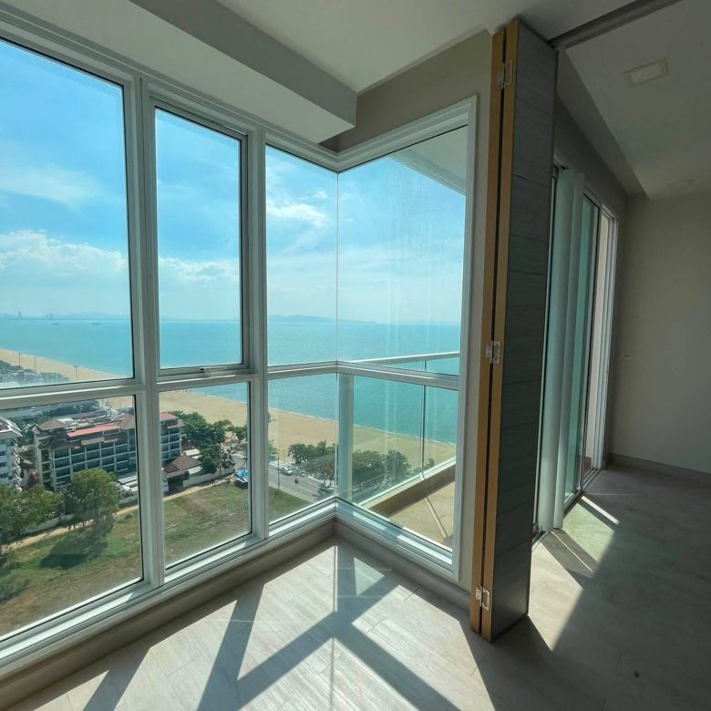 Desirable Condo 1 Bed, 1 Bath 40 SQM.@ Cetus Beachfront Pattaya