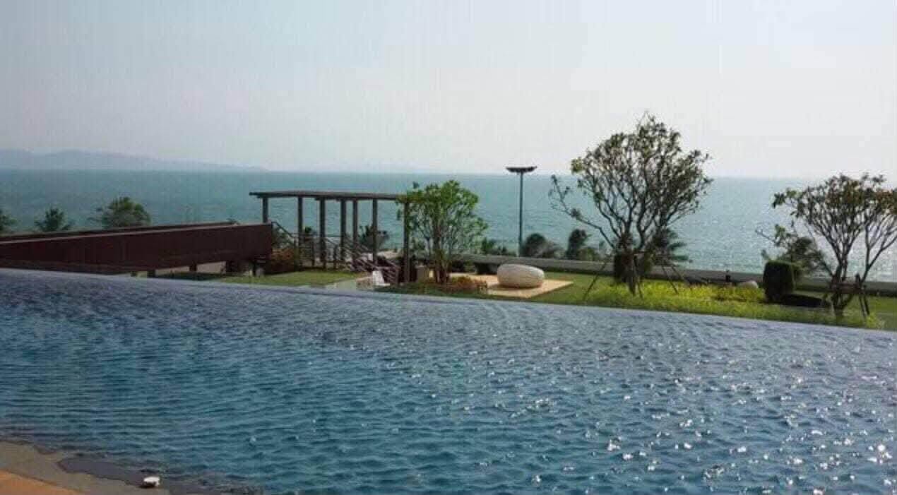 Desirable Condo 1 Bed, 1 Bath 40 SQM.@ Cetus Beachfront Pattaya