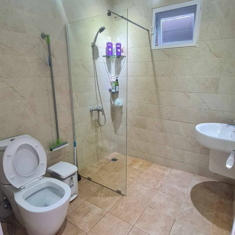 Nice home in a top location  3 Bed, 3 Bath 56 SQW.@ Bann Ekmongkol 8