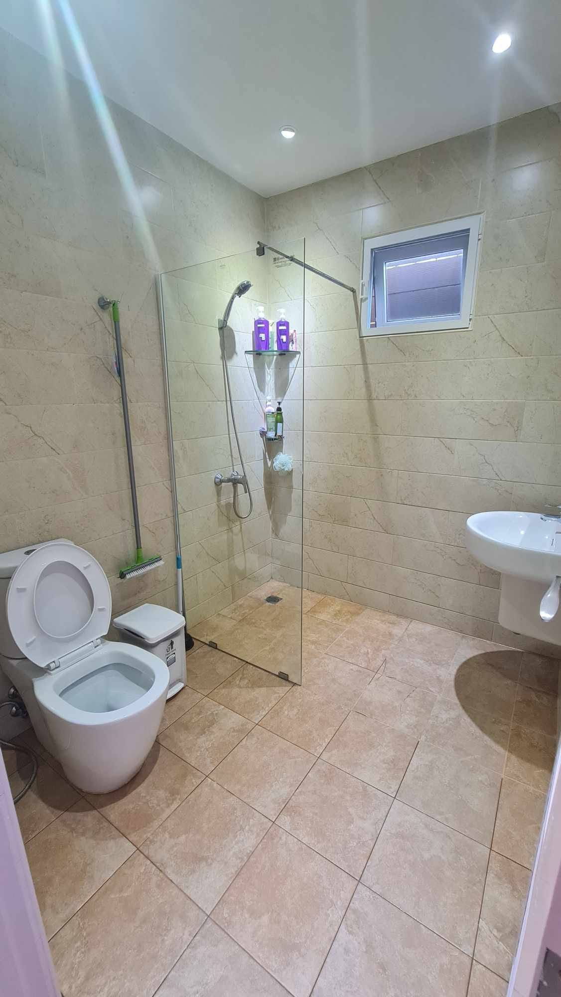 Nice home in a top location  3 Bed, 3 Bath 56 SQW.@ Bann Ekmongkol 8