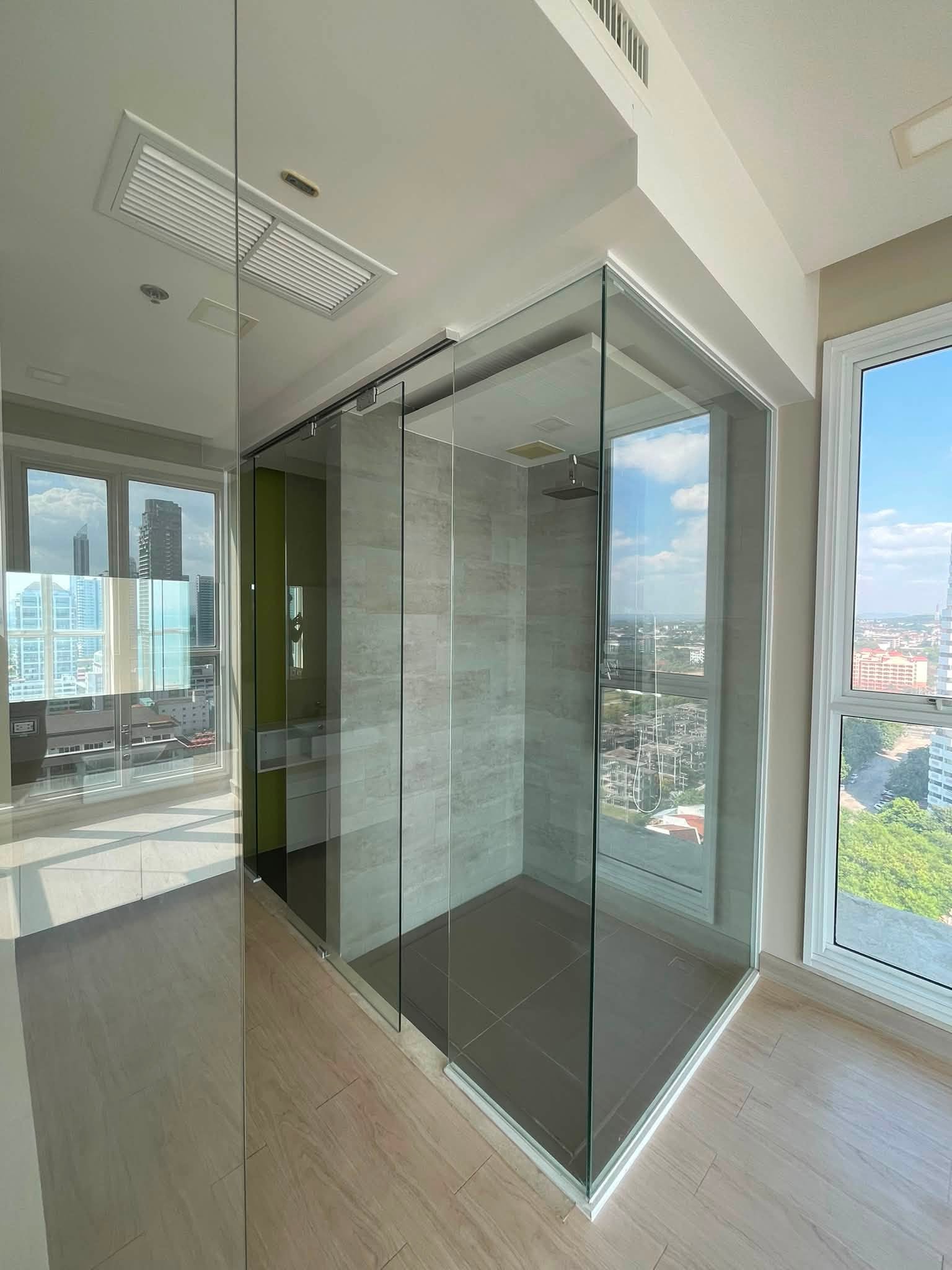 Desirable Condo 1 Bed, 1 Bath 40 SQM.@ Cetus Beachfront Pattaya