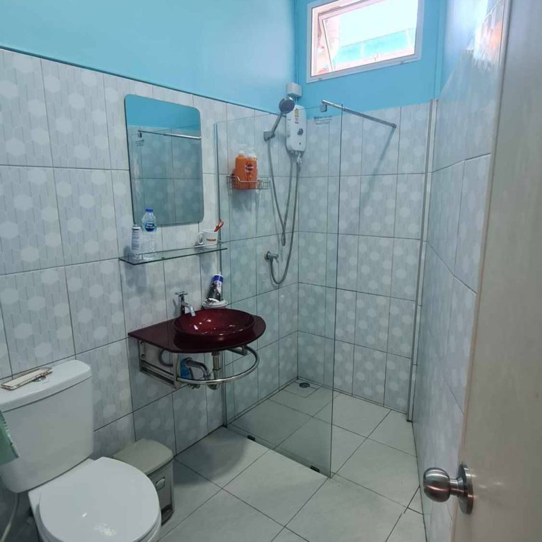 Nice home in a top location  3 Bed, 3 Bath 56 SQW.@ Bann Ekmongkol 8