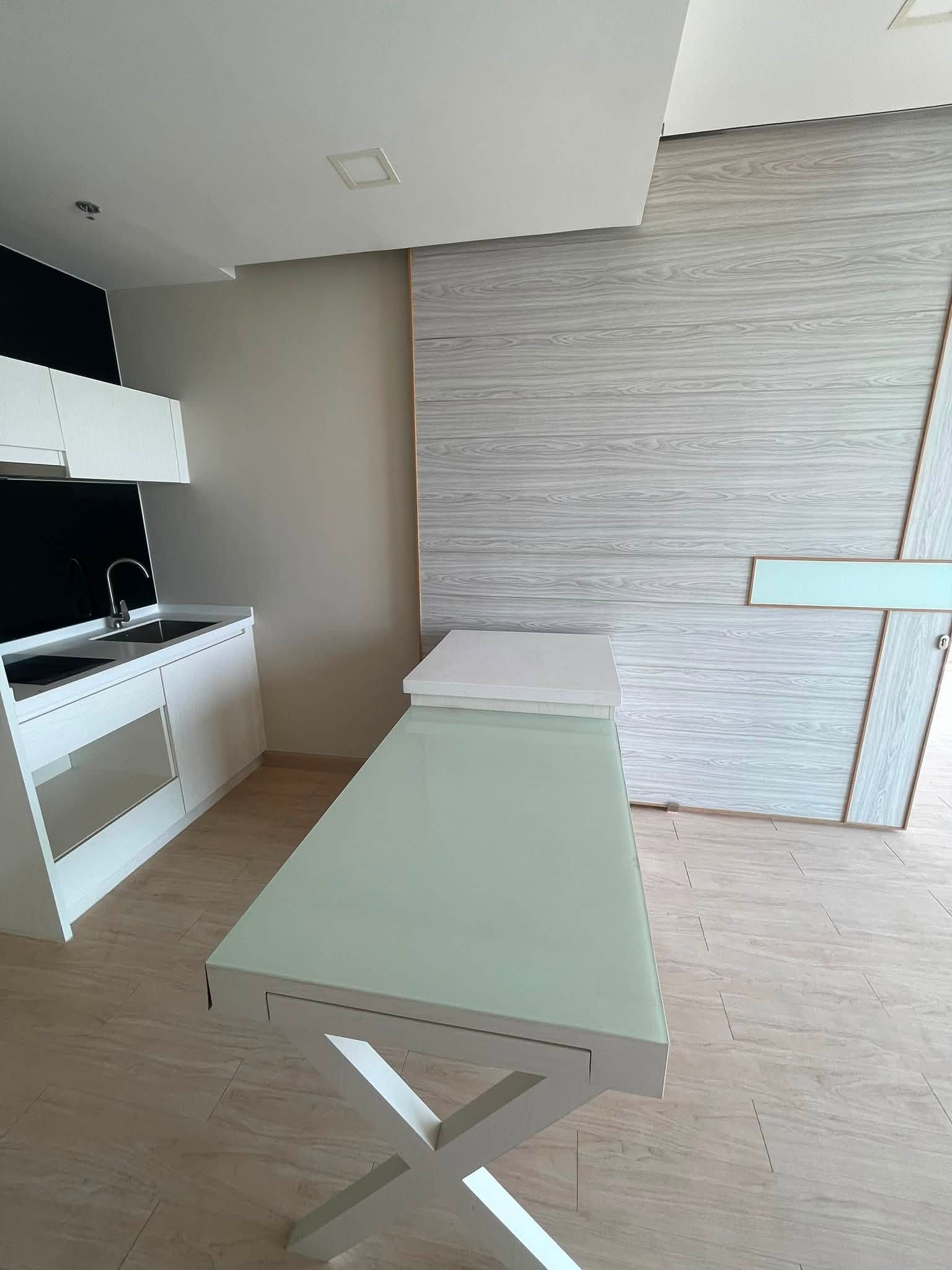 Desirable Condo 1 Bed, 1 Bath 40 SQM.@ Cetus Beachfront Pattaya