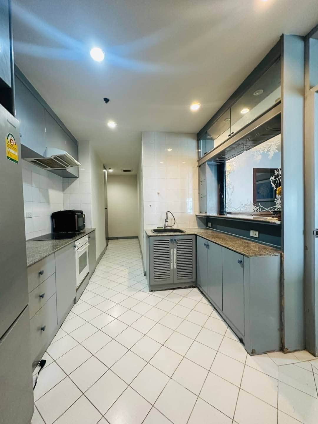 Lucrative Condo 3 Bed, 3 Bath 245 SQM.@ Bann Hard U Thong Pattaya