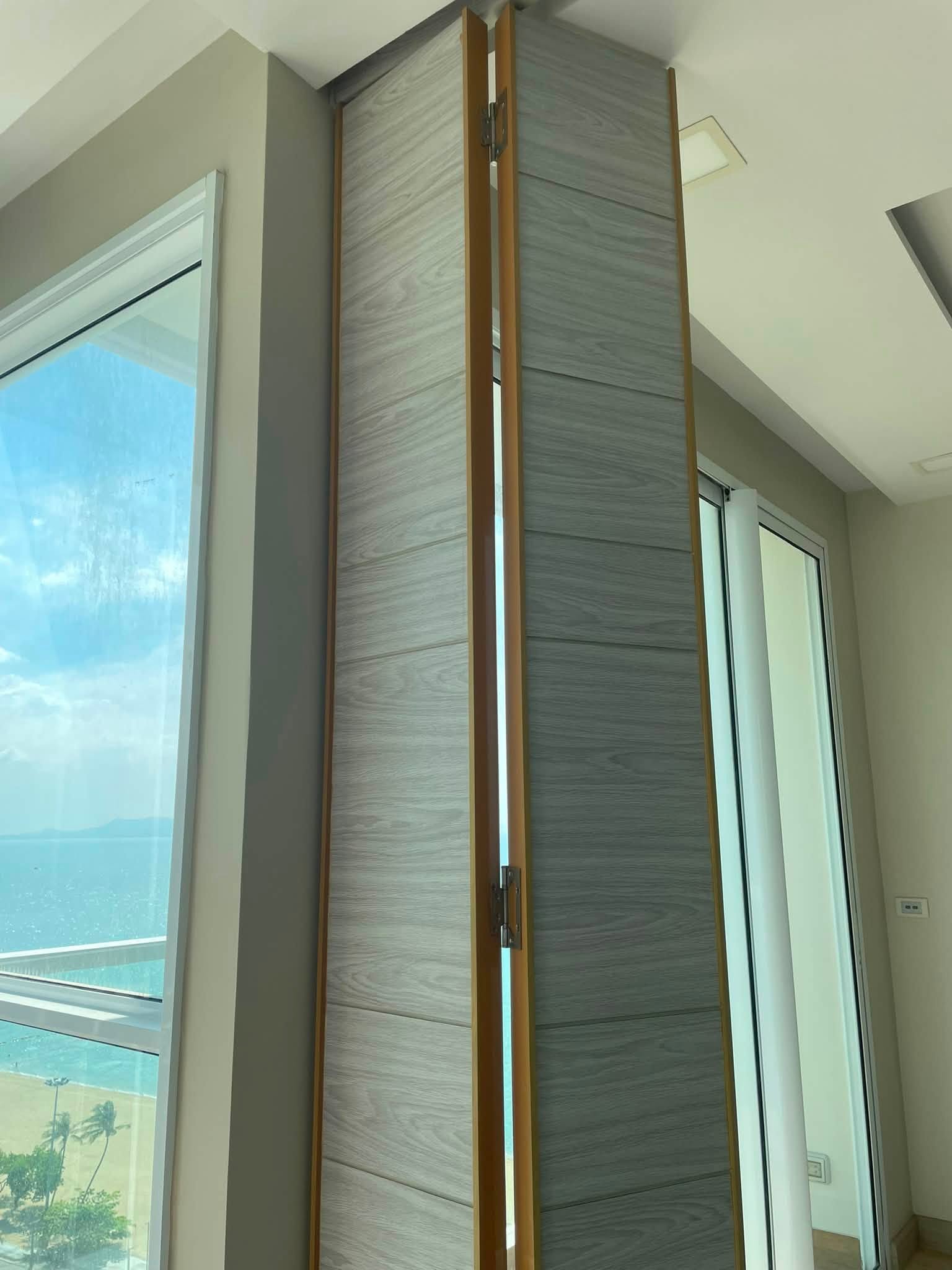 Desirable Condo 1 Bed, 1 Bath 40 SQM.@ Cetus Beachfront Pattaya