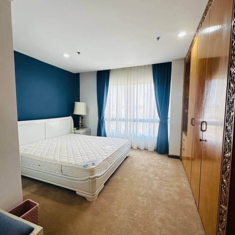 Lucrative Condo 3 Bed, 3 Bath 245 SQM.@ Bann Hard U Thong Pattaya