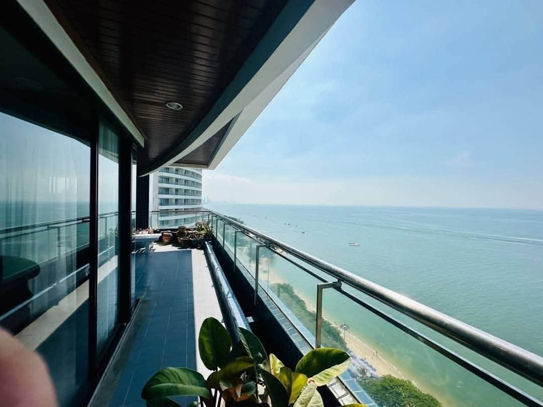 Lucrative Condo 3 Bed, 3 Bath 245 SQM.@ Bann Hard U Thong Pattaya