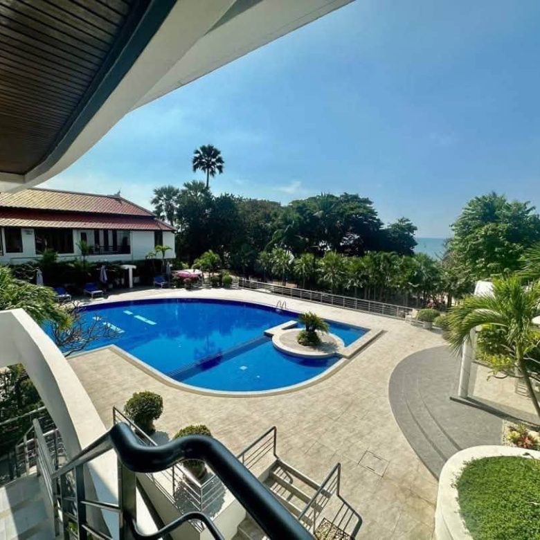 Lucrative Condo 3 Bed, 3 Bath 245 SQM.@ Bann Hard U Thong Pattaya