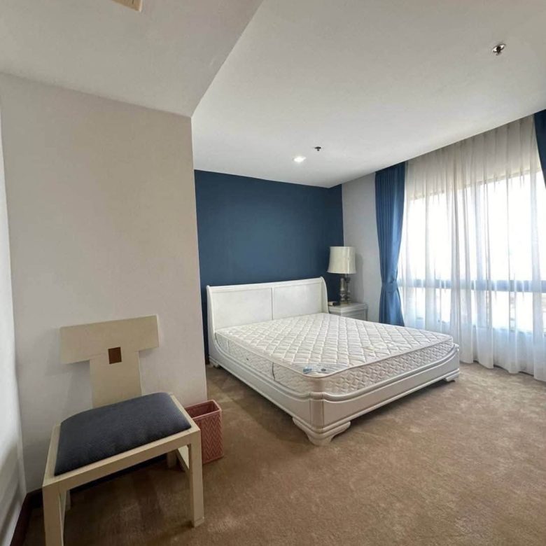 Lucrative Condo 3 Bed, 3 Bath 245 SQM.@ Bann Hard U Thong Pattaya