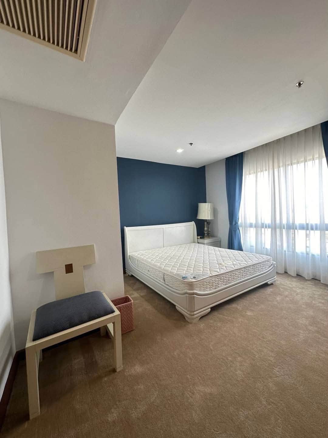 Lucrative Condo 3 Bed, 3 Bath 245 SQM.@ Bann Hard U Thong Pattaya
