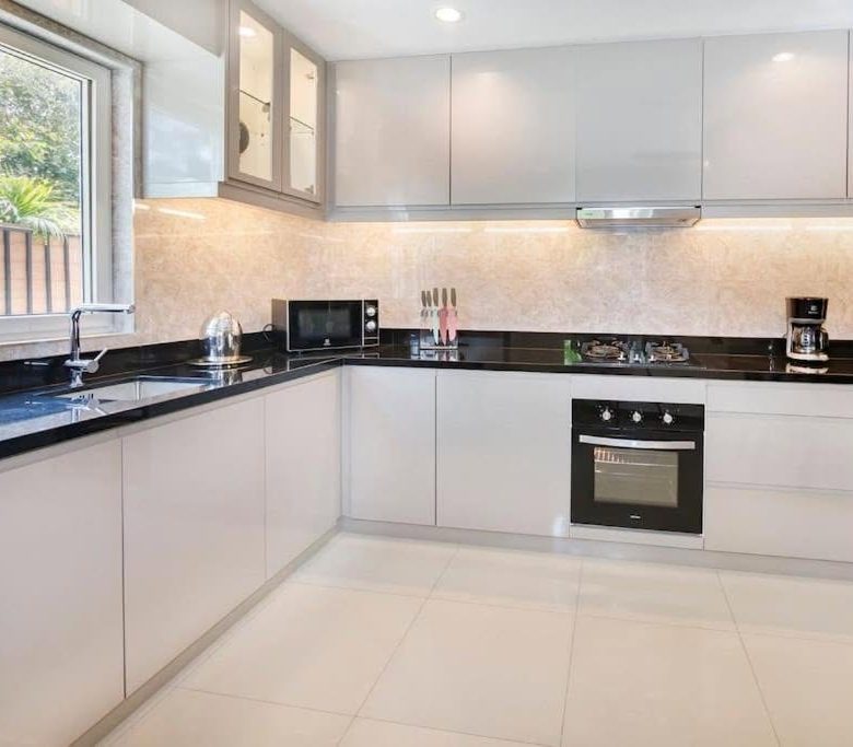 EXCLUSIVITY FOR SALE: Magnificent 2-Story Pool Villa in Thappraya Road – Pattaya
