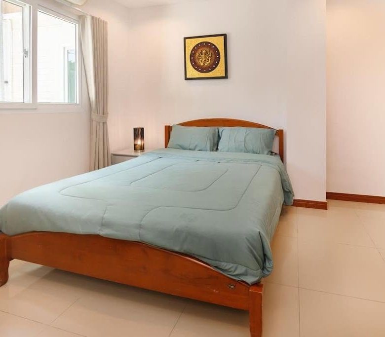 EXCLUSIVITY FOR SALE: Magnificent 2-Story Pool Villa in Thappraya Road – Pattaya