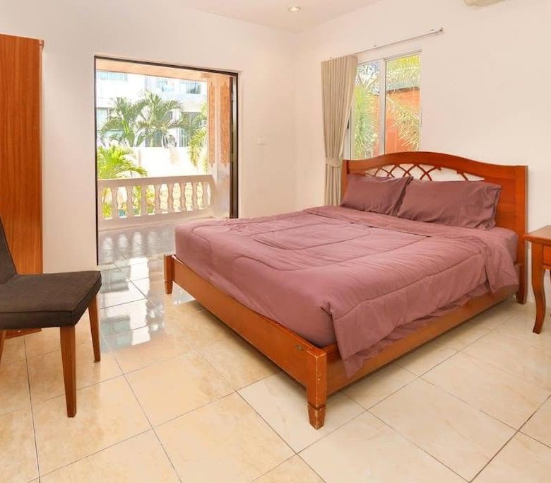 EXCLUSIVITY FOR SALE: Magnificent 2-Story Pool Villa in Thappraya Road – Pattaya