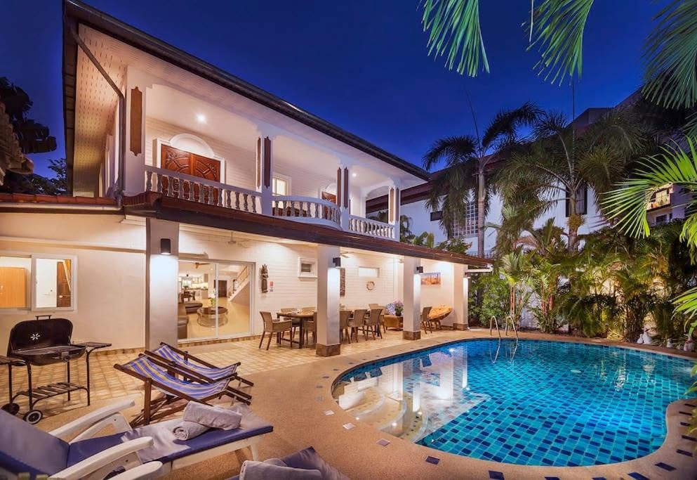 EXCLUSIVITY FOR SALE: Magnificent 2-Story Pool Villa in Thappraya Road – Pattaya