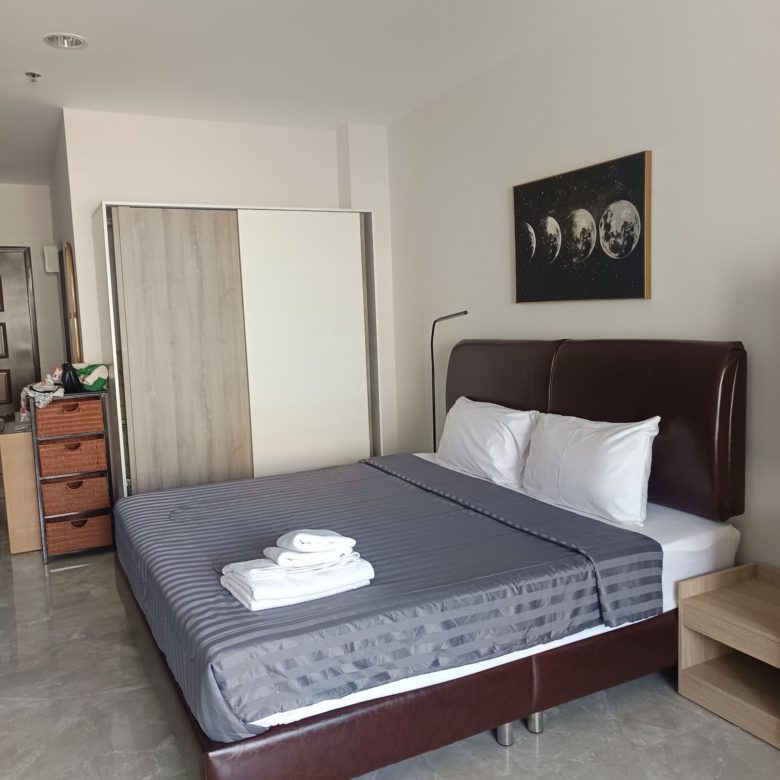 Nice Location Studio Condo 48 SQM.@ View Talay 7
