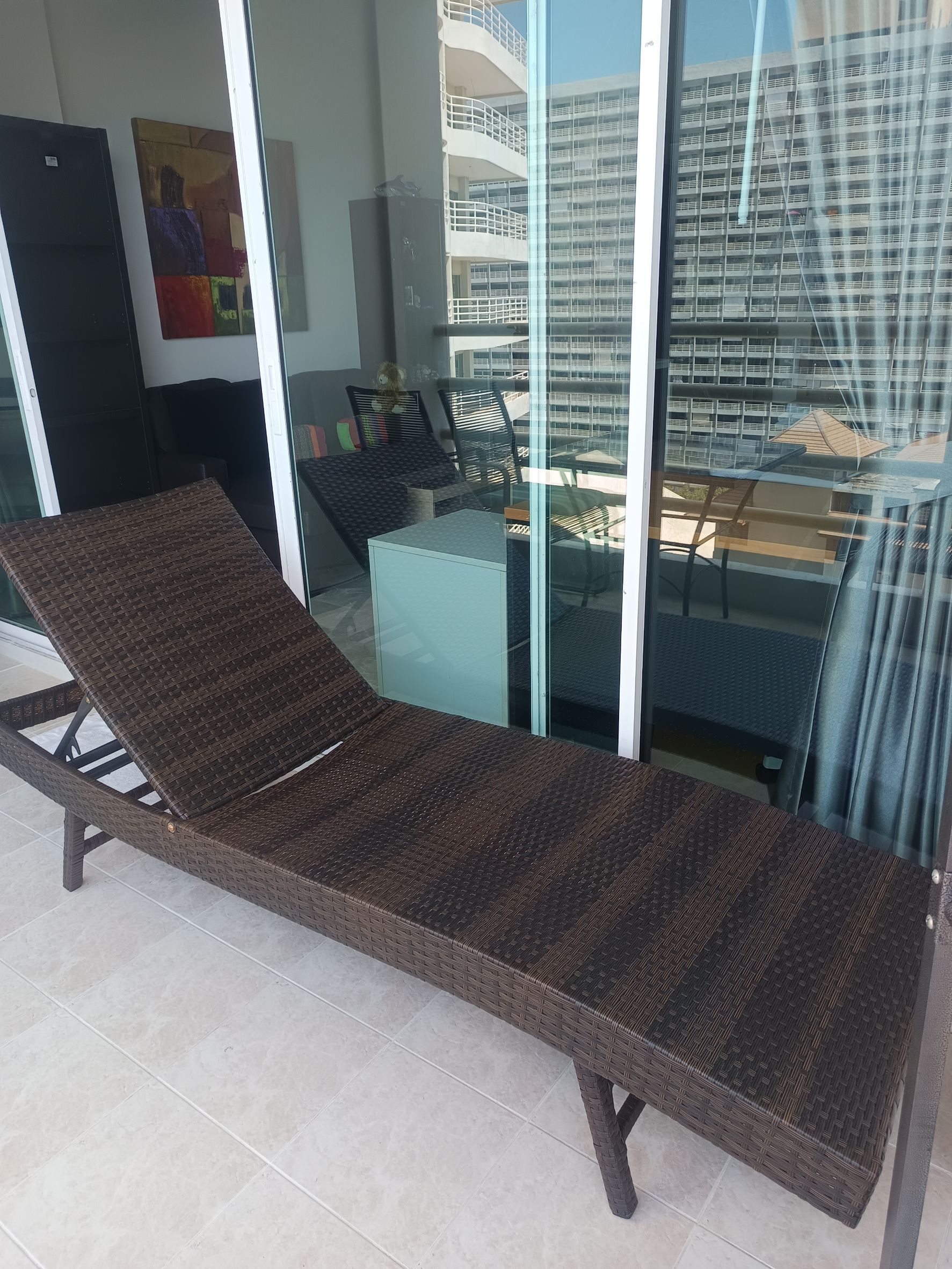 Nice Location Studio Condo 48 SQM.@ View Talay 7