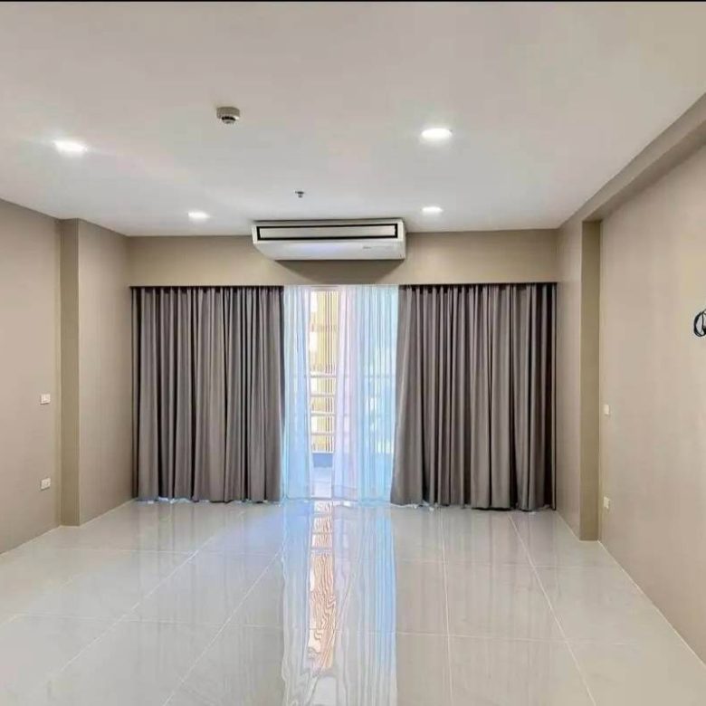 Prime Location Condo Studio 48 SQM. @ View Talay 6