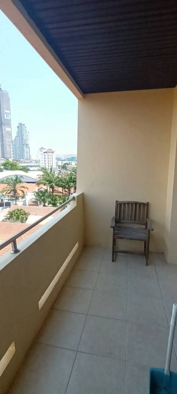 Premium Pool View Studio 45 SQM. @ View Talay Residence 2