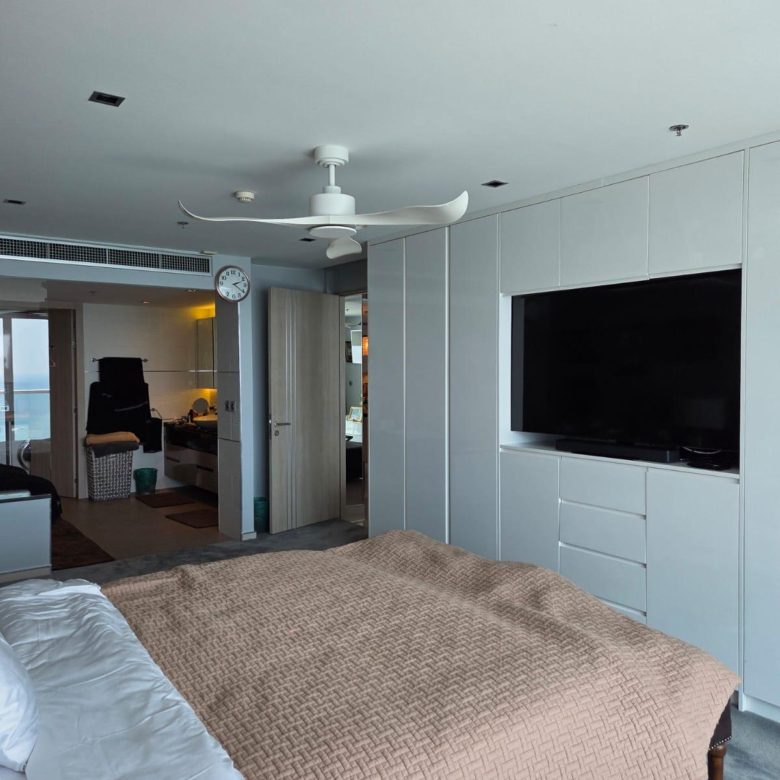 Spacious Condo 3 Bed, 2 Bath 161.15 SQM. @ Sand Condo Pratumnak