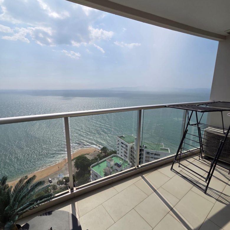 Spacious Condo 3 Bed, 2 Bath 161.15 SQM. @ Sand Condo Pratumnak