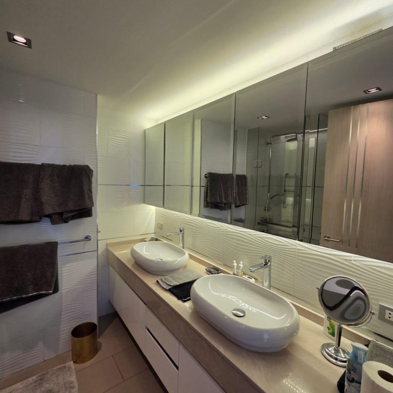 Spacious Condo 3 Bed, 2 Bath 161.15 SQM. @ Sand Condo Pratumnak