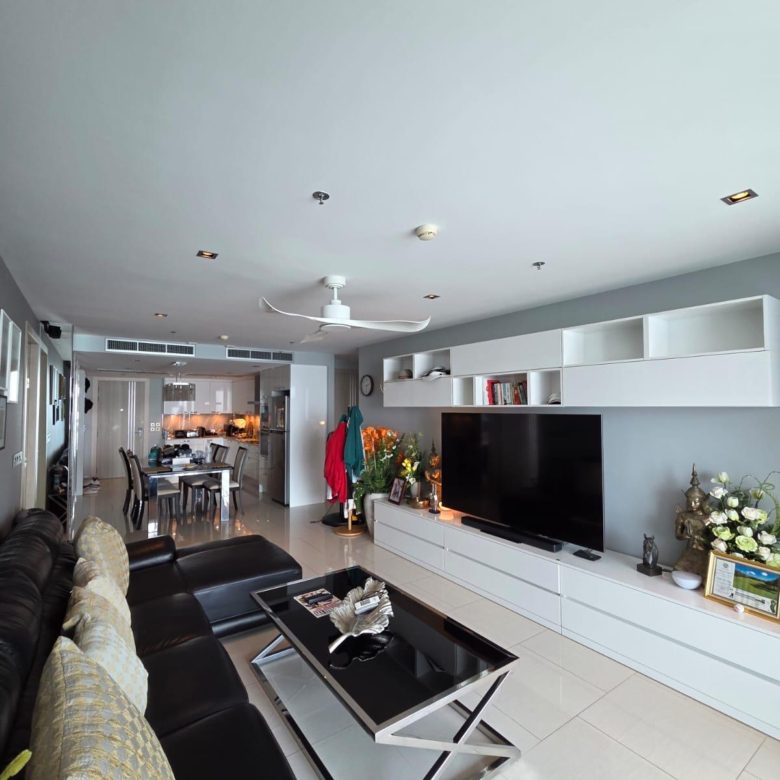 Spacious Condo 3 Bed, 2 Bath 161.15 SQM. @ Sand Condo Pratumnak