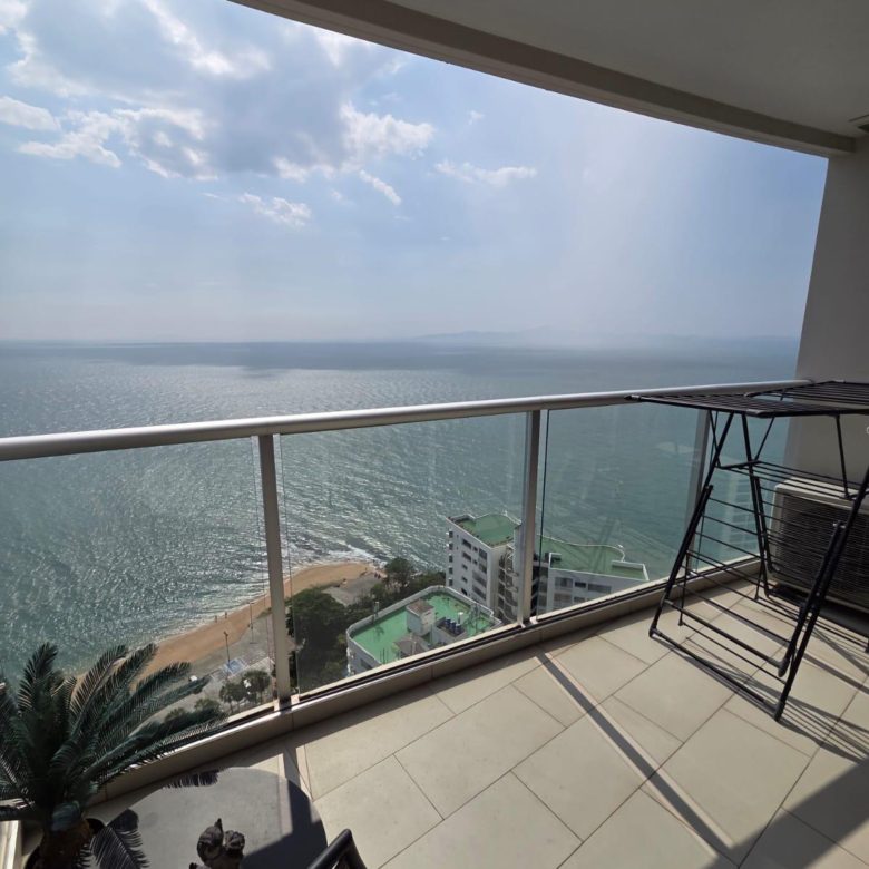 Spacious Condo 3 Bed, 2 Bath 161.15 SQM. @ Sand Condo Pratumnak