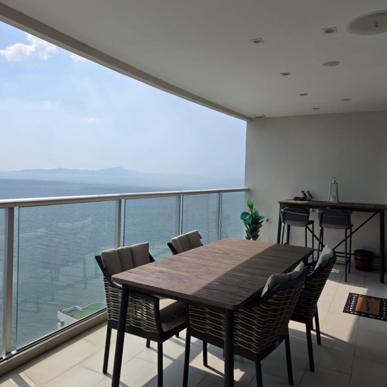 Spacious Condo 3 Bed, 2 Bath 161.15 SQM. @ Sand Condo Pratumnak