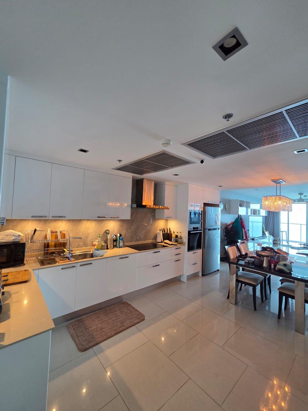 Spacious Condo 3 Bed, 2 Bath 161.15 SQM. @ Sand Condo Pratumnak