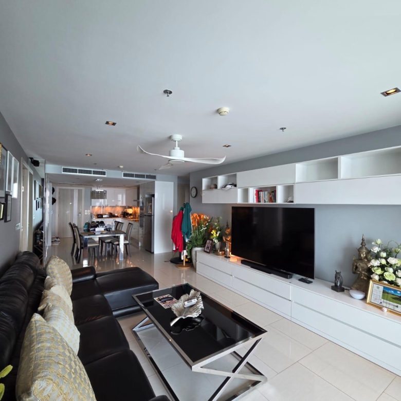 Spacious Condo 3 Bed, 2 Bath 161.15 SQM. @ Sand Condo Pratumnak