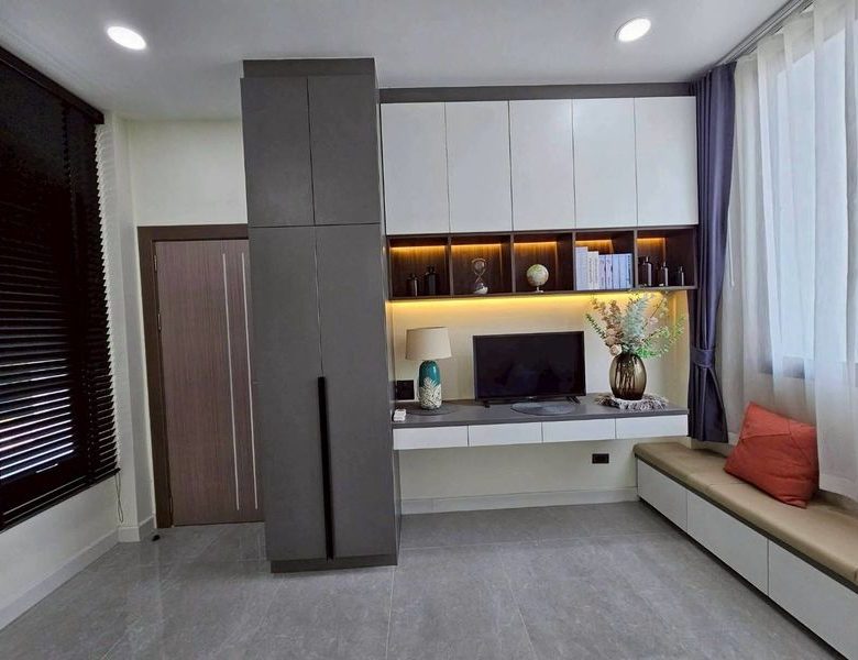 Detached House 2-Story 4 Bed, 4 Bath 57.5 SQW.@ Huai Yai Soi K9