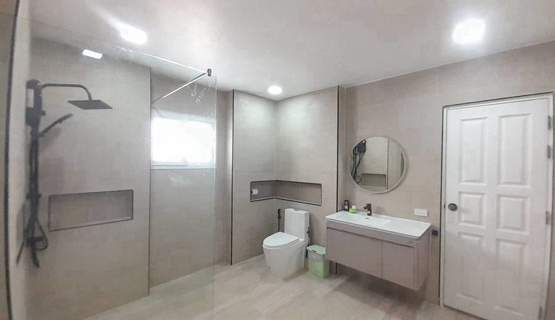 Spacious Pool Villa 4 Bed, 5 Bath 191 SQW. @ Pattaya Land and House Village