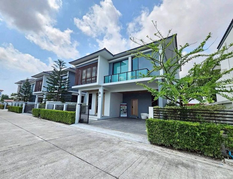 Detached House 2-Story 4 Bed, 4 Bath 57.5 SQW.@ Huai Yai Soi K9